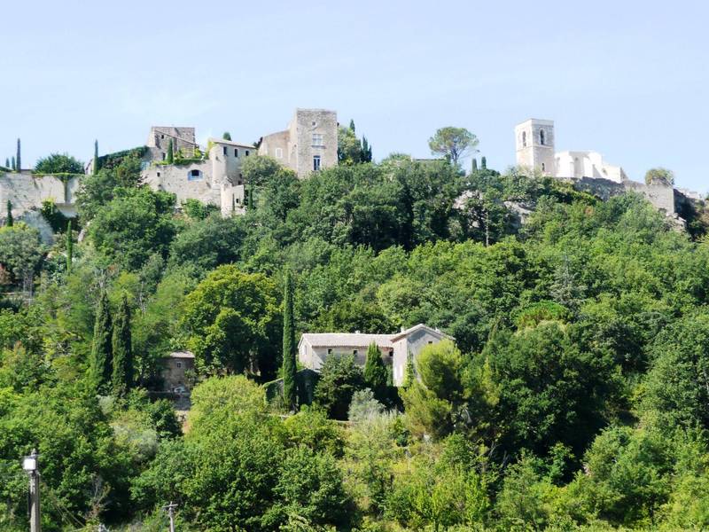 Menerbes bastide à restaurer
