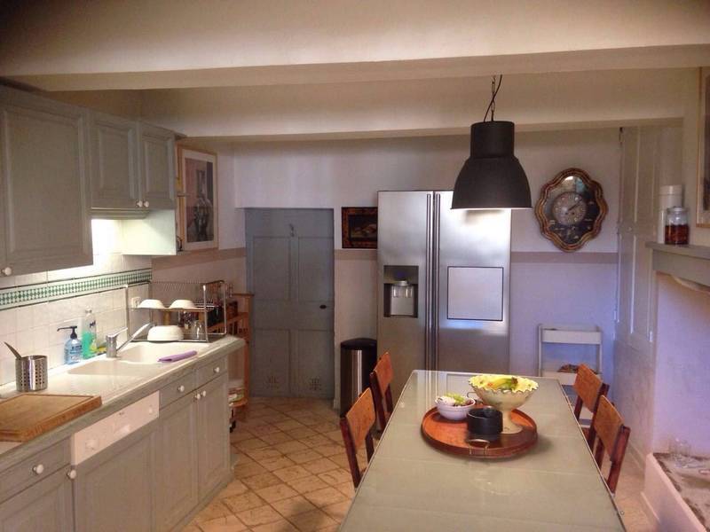 Maison de village de caractère à vendre à Cabrieres d'Avignon avec de grands volumes