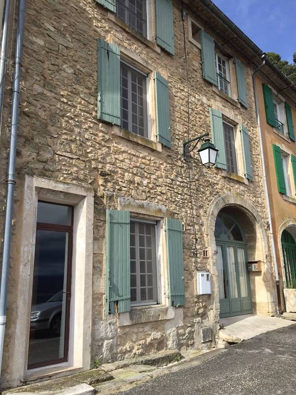 maison de village en pierre à la vente en exclusivité