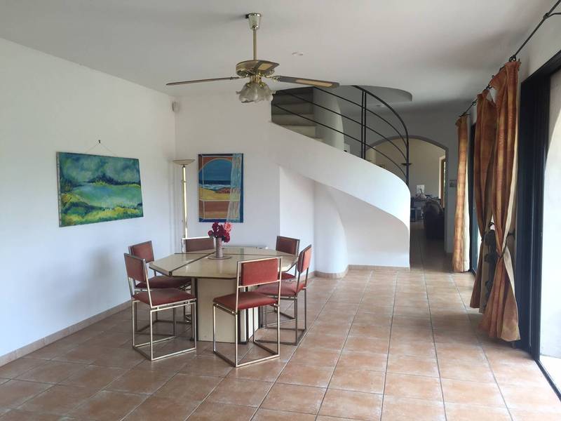 Maison de village à Menerbes avec maison d'amis jardin et piscine