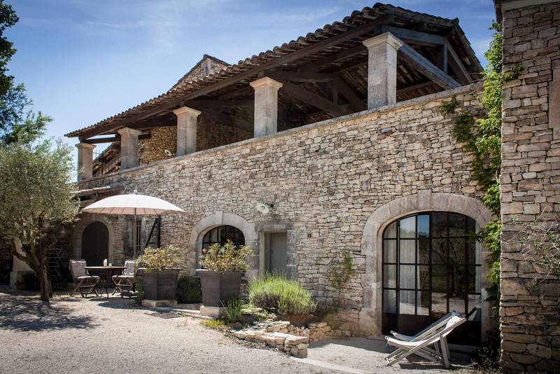 Bastide en pierre à la vente par l'agence Immobilière du Luberon