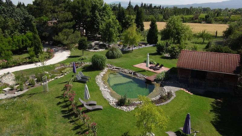 Propriété exploitée en chambres d’hôtes à la vente proche du Luberon