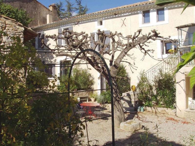 Mas de hameau à la vente proche de Saint Saturnin les Apt