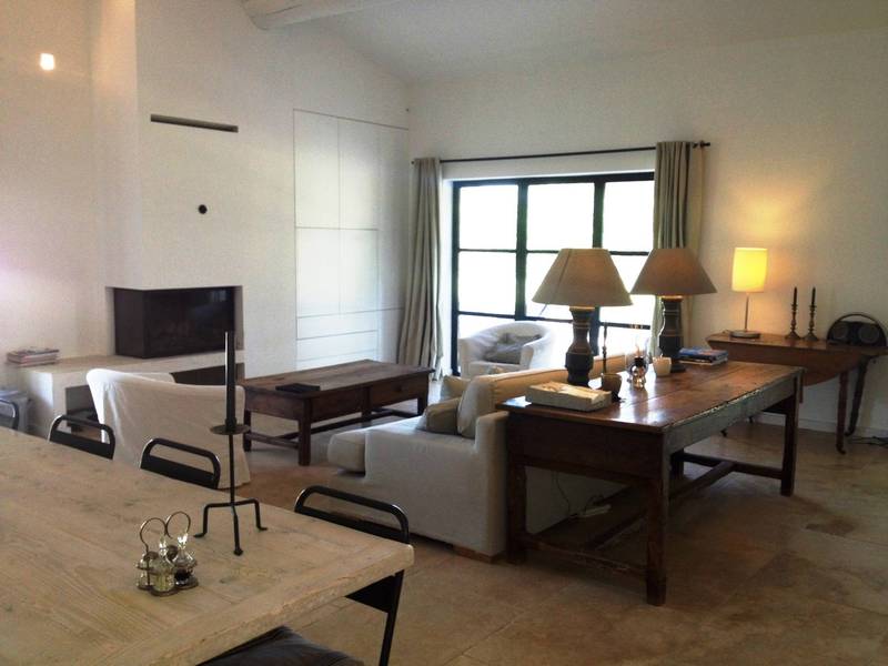 Maison contemporaine à vendre à Roussillon