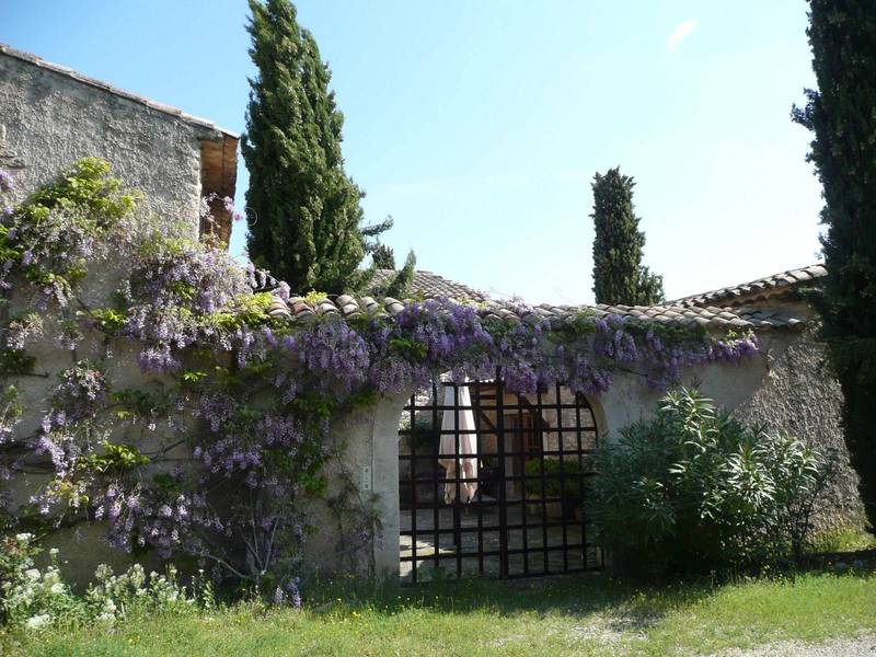 Mas 17ème à vendre à Menerbes