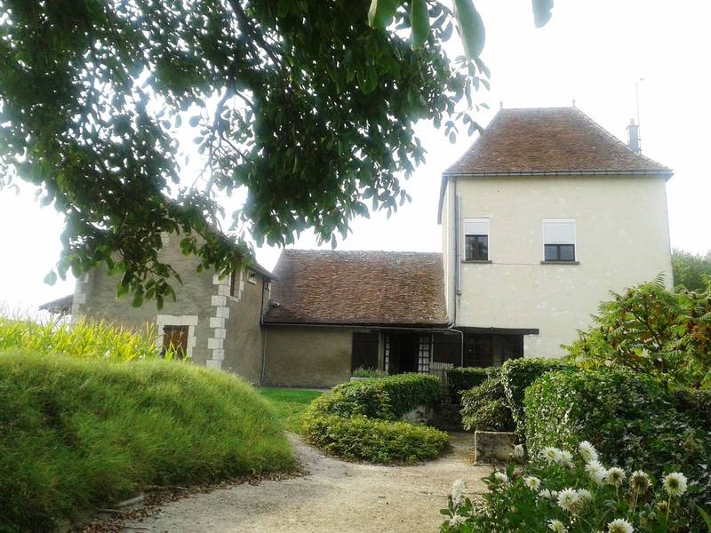 A vendre ancien moulin restauré proche de Tours