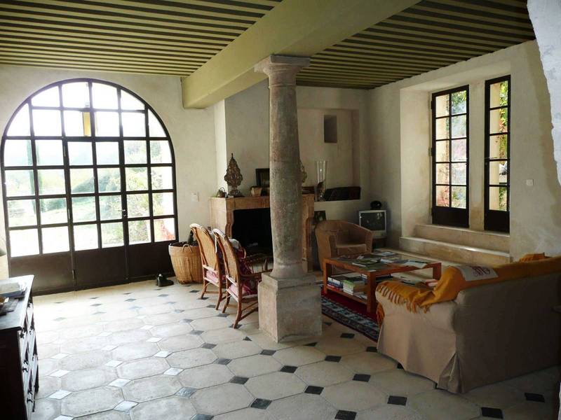 Lacoste bastide de charme à vendre