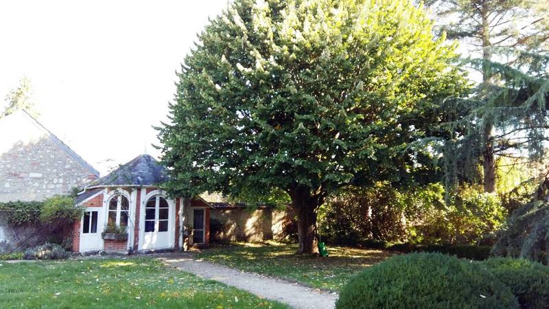 Maison des années 1950 avec jardin à vendre à Gien