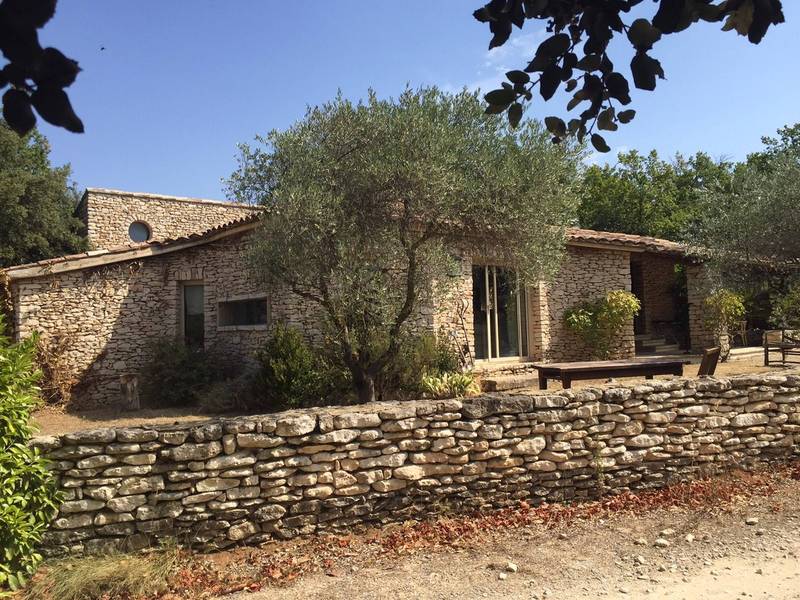 A vendre maison avec piscine couverte à Menerbes