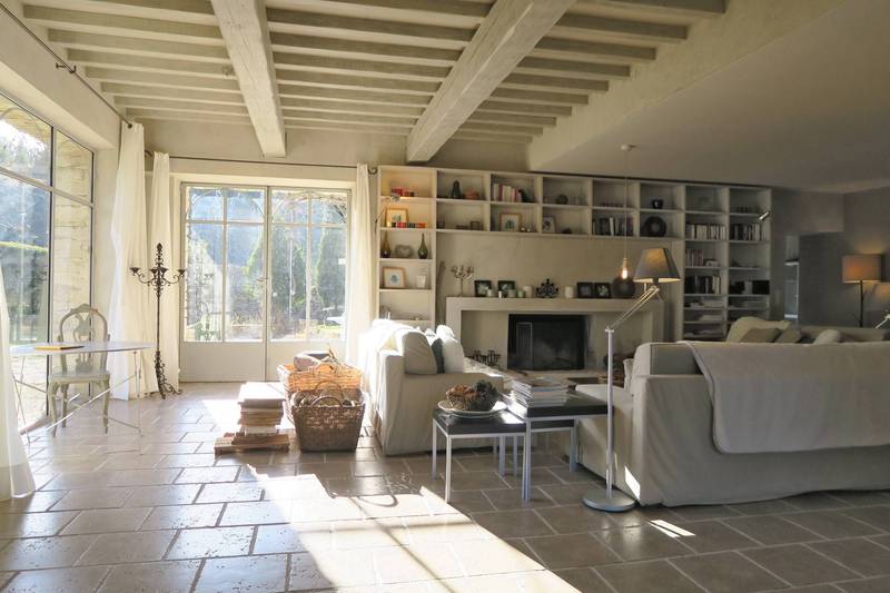 Luberon propriété de prestige à la vente