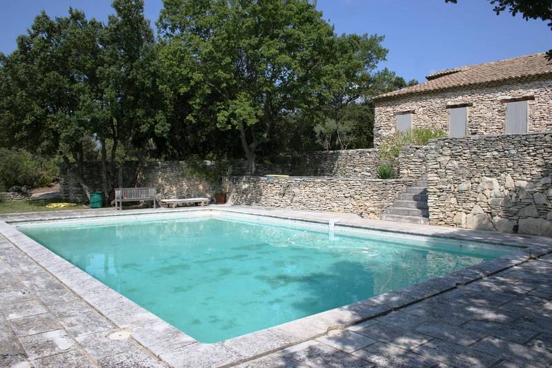 Maison moderne en pierre à vendre à Gordes