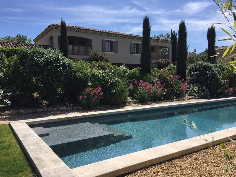 Propriété exploitée en Gites dans le Luberon