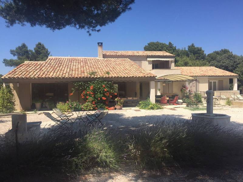 Cavaillon colline Saint Jacques villa à vendre