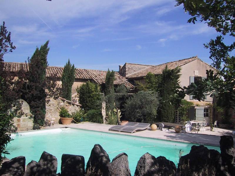 mas avec cour intérieure et piscine dans le Luberon