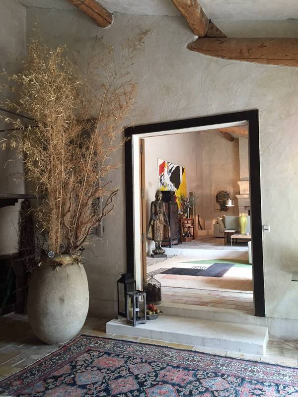 Mas ancien à vendre à Maubec avec jardin et piscine