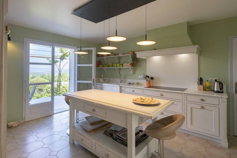 Propriété de prestige en vente à Bonnieux avec une vue panoramique