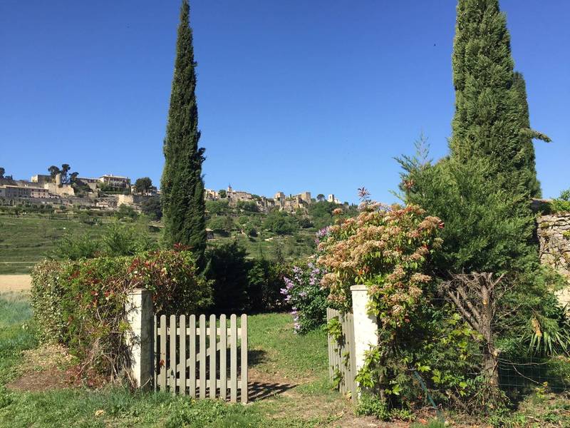 bastide avec superbe vue sur le village de Menerbes
