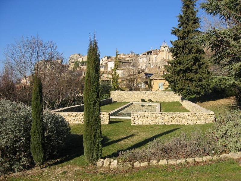 Bastide de Village 17ème  BONNIEUX à 15 minutes  BASTIDE 17ème Divisée en Appartements