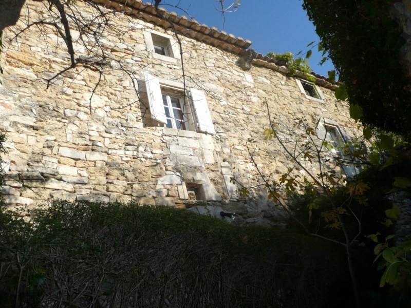 Demeure de Village  à vendre à Menerbes au centre du village et au calme avec une superbe vue