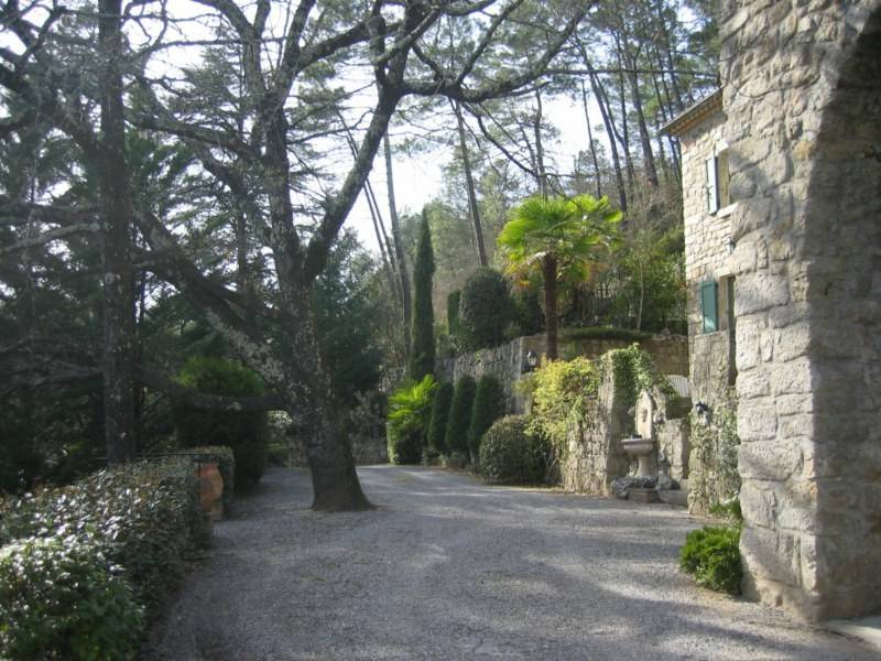 Demeure de caractère à vendre à Les Vans avec jardin arboré et piscine