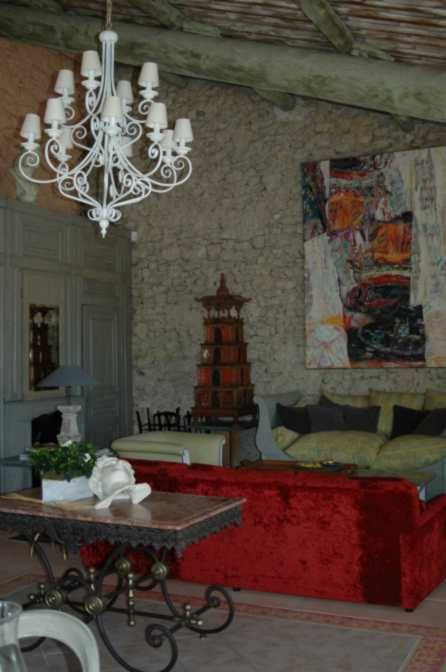 Mas restauré à vendre à l'Isle sur la Sorgue avec des chambres d’hôtes