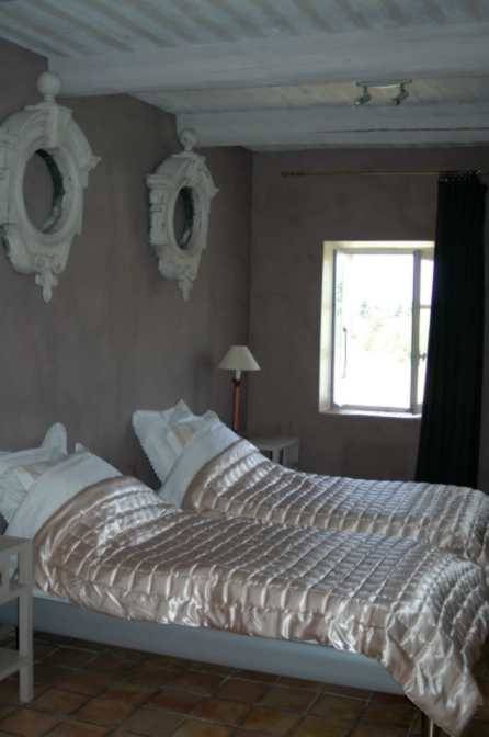 Mas restauré à vendre à l'Isle sur la Sorgue avec des chambres d’hôtes