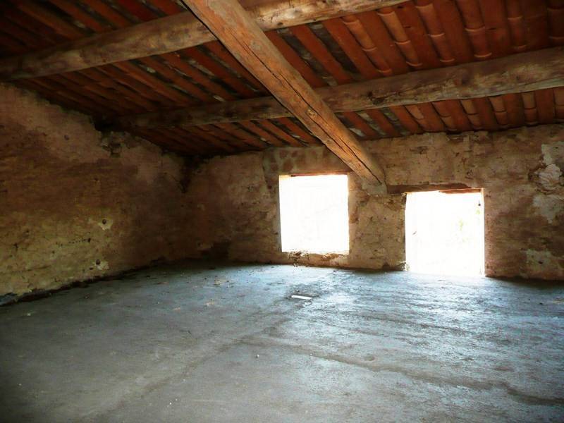 Maison de Hameau  à restaurer à vendre à Oppède avec un jardin