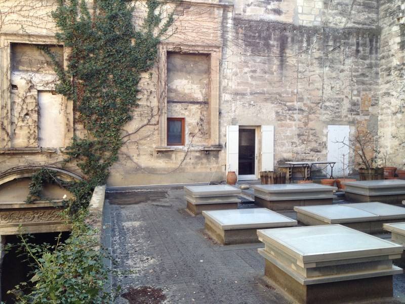 Appartement Duplex  Villeneuve les Avignon Centre historique Appartement duplex avec terrasse