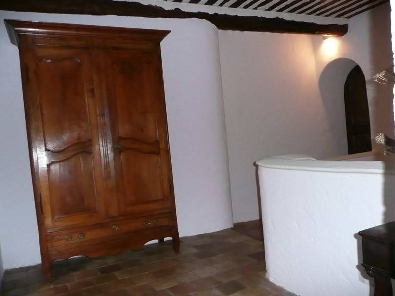 Maison de Village à vendre à Goult avec cour intérieure jardin et vue