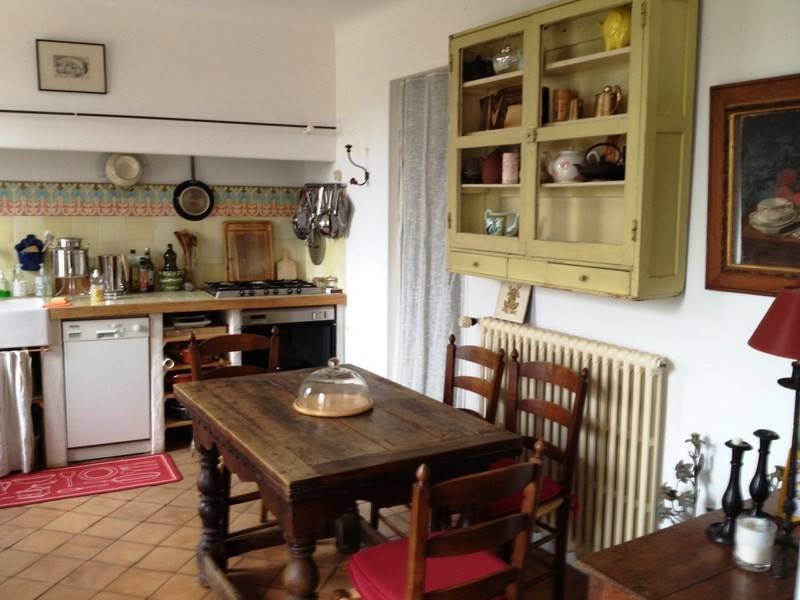 Maison de Village  à vendre à Menerbes avec jardin et vue