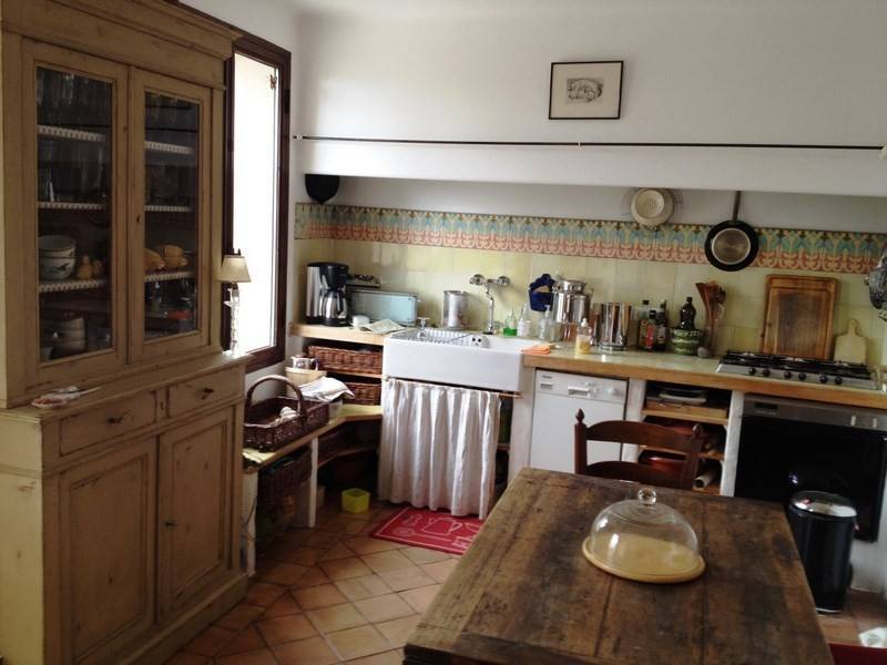 Maison de Village  à vendre à Menerbes avec jardin et vue