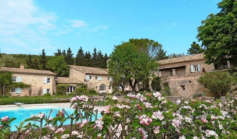 Drome Provençale demeure de prestige à la vente