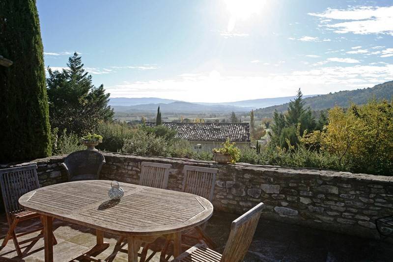 Maison en Pierre à vendre à Gordes avec une vue panoramique
