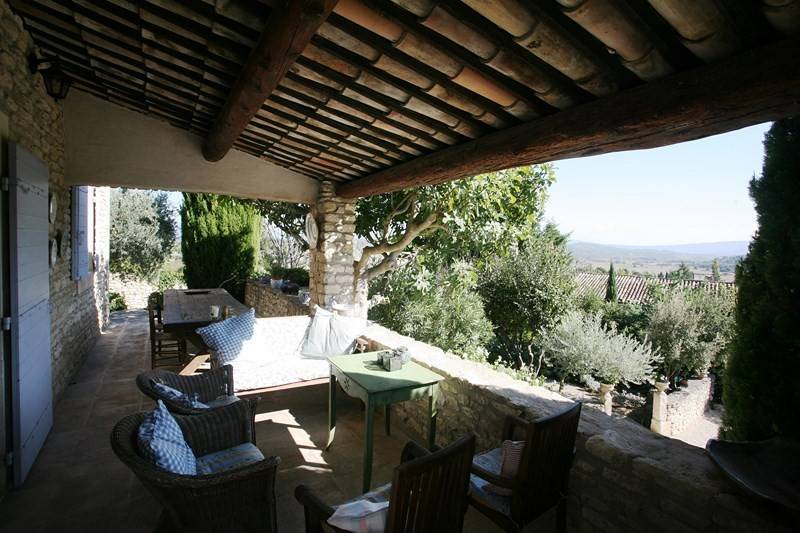 Maison en Pierre à vendre à Gordes avec une vue panoramique