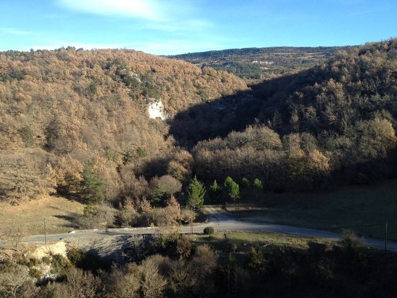 Maison de village 18ème à vendre à Oppédette dans les Gorges d'Oppédette avec terrasse et piscine