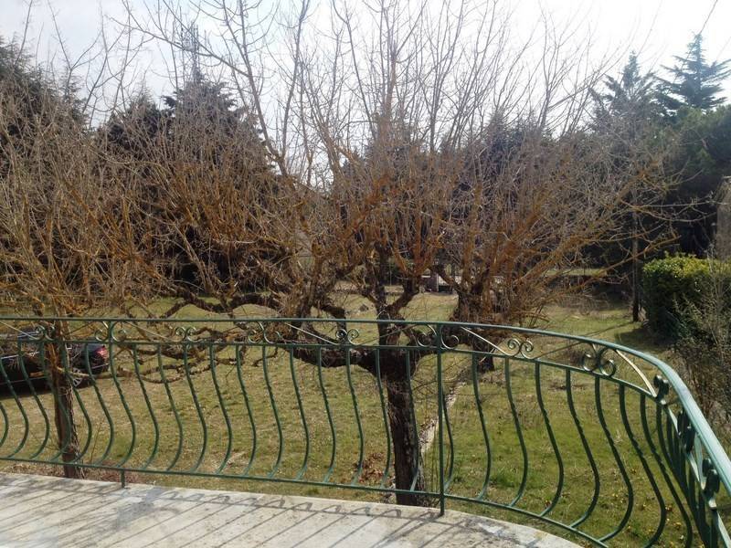 Maison en Pierre  à vendre à Sault dans le village avec un  jardin
